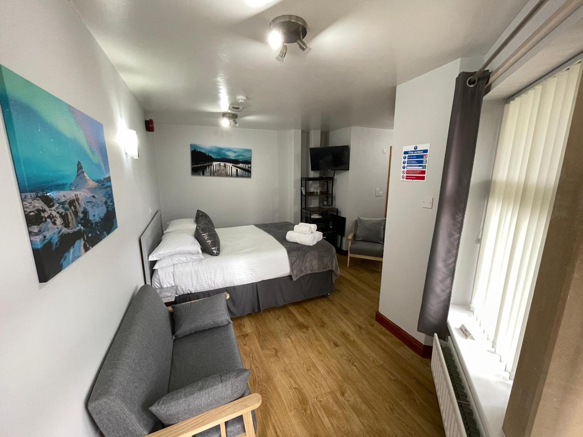 Quaysiders Club Aparthotel 3*